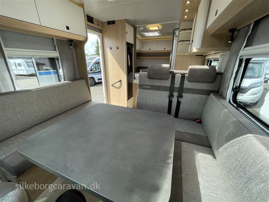 Hobby Ontour T 700 F aut.